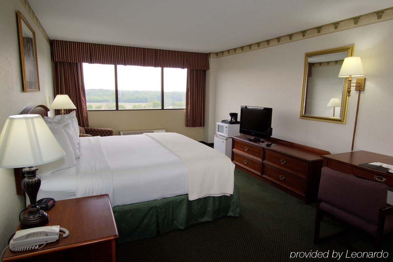 Doubletree By Hilton Clarksville Riverview الغرفة الصورة