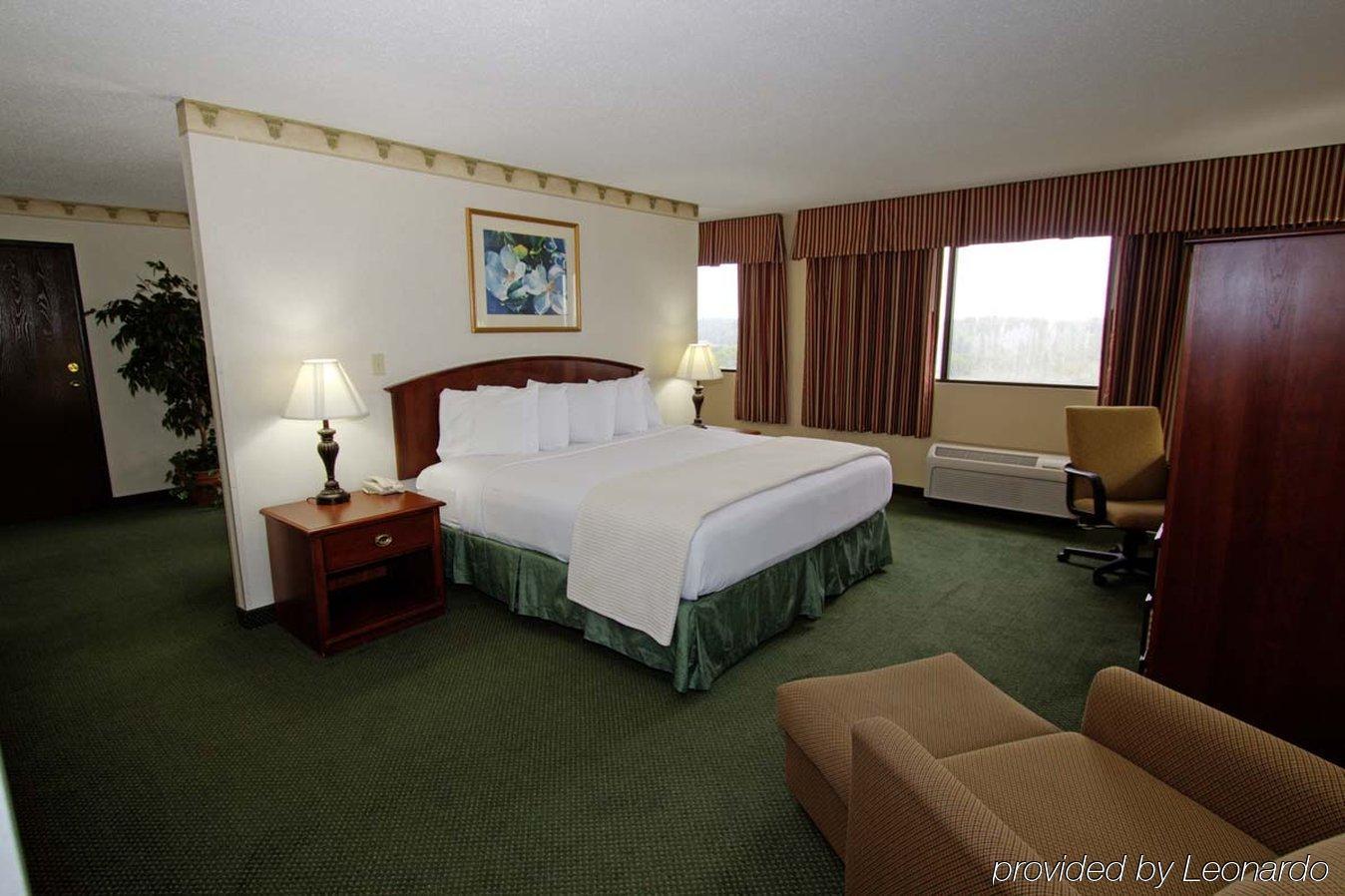 Doubletree By Hilton Clarksville Riverview الغرفة الصورة